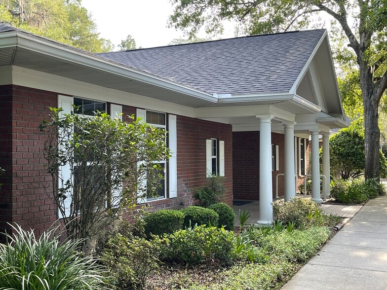 More Photos Of 2201 NW 40th Ter, Gainesville Office For Lease