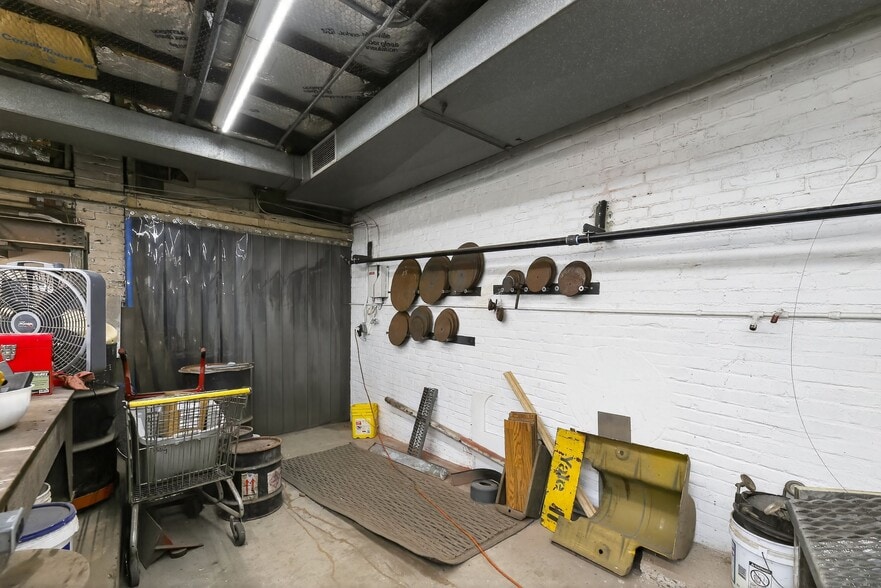 More Photos Of 3341-43 D St, Philadelphia Manufacturing For Sale