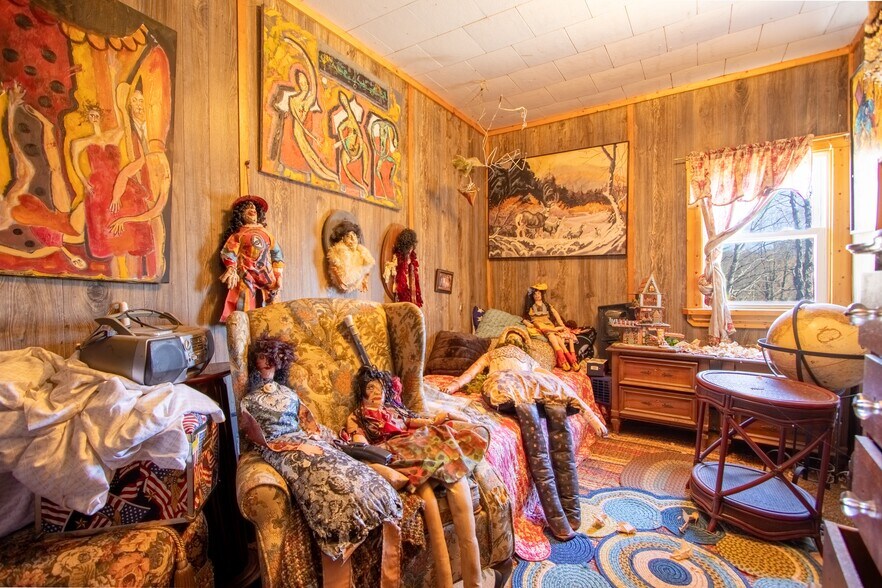 More Photos Of 263 Como Rd, Lake Como Specialty For Sale