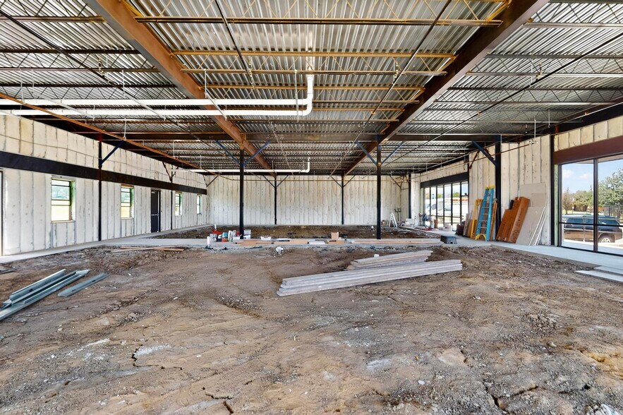 More Photos Of 8500 Olympus Blvd, Irving Office For Sale