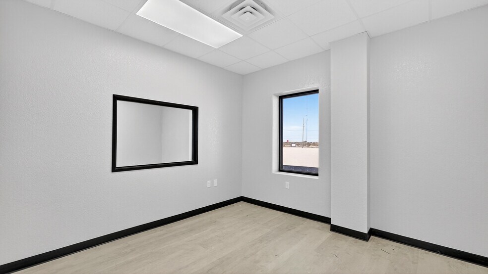 More Photos Of 16511 W Basin St, Odessa Industrial For Lease