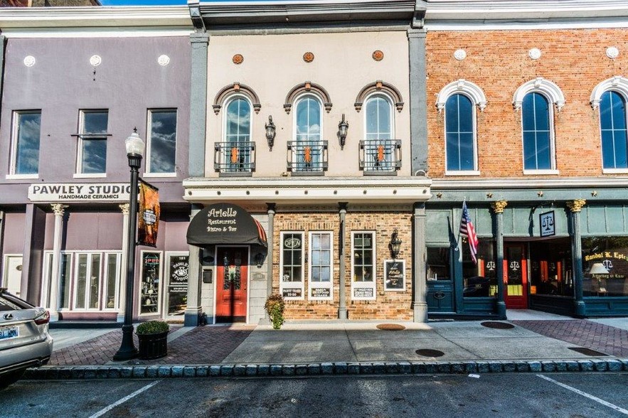 Primary Photo Of 183 S Main St, Russellville Restaurant For Sale