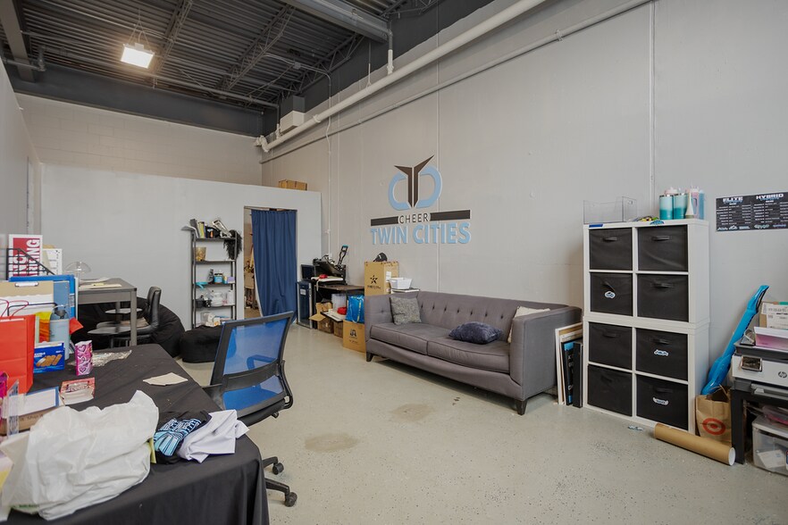 More Photos Of 2401 Highway 13 W, Burnsville Warehouse For Sale