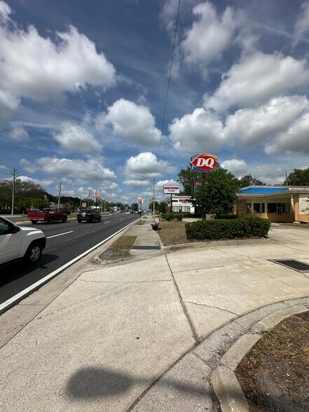 More Photos Of 7253 103rd St, Jacksonville General Retail For Sale