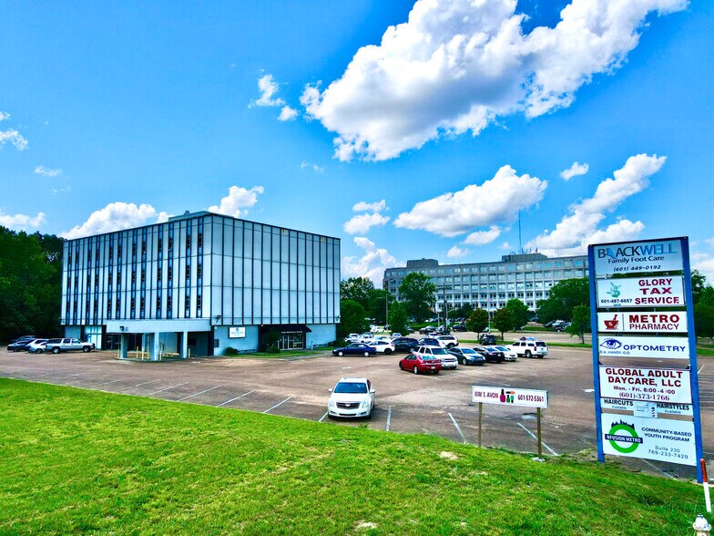 More Photos Of 1815 Hospital Dr, Jackson Medical For Sale