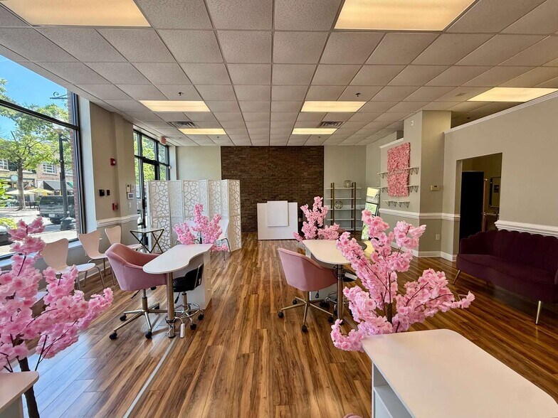 More Photos Of 311-345 Hay St, Fayetteville Apartments For Lease