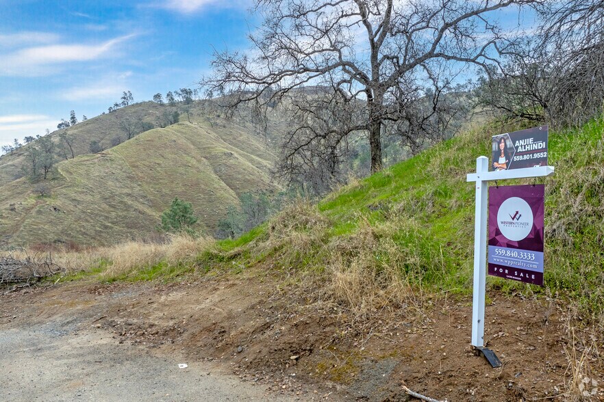 More Photos Of EL LADO Rd @ SKY HARBOUR RD, Friant Land For Sale