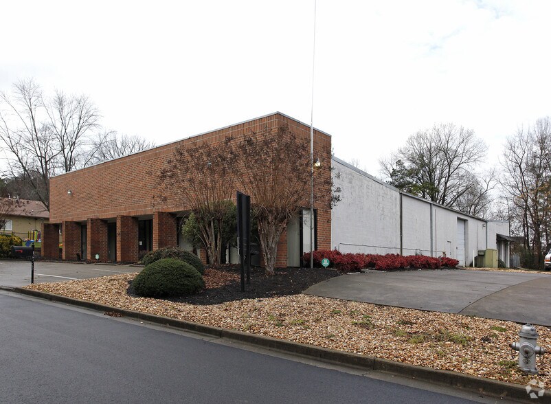 Primary Photo Of 121 Bells Ferry Ln, Marietta Distribution For Lease