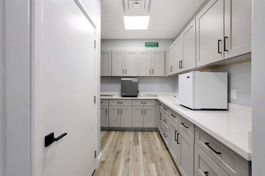 More Photos Of 33777 N Scottsdale Rd, Scottsdale Medical For Lease