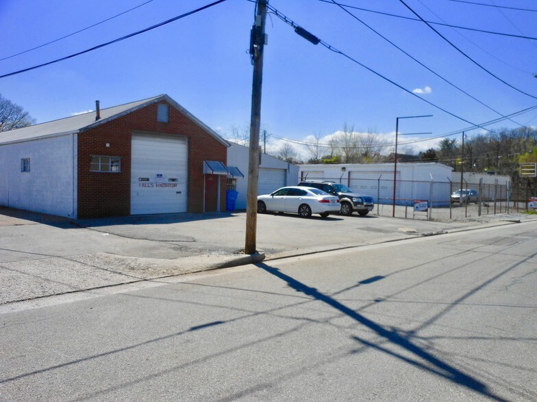 More Photos Of 3019 Wentworth Ave NW, Roanoke Auto Repair For Sale