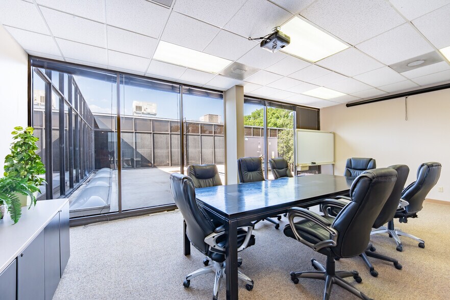 Primary Photo Of 8500 Shoal Creek Blvd, Austin Medical For Sale