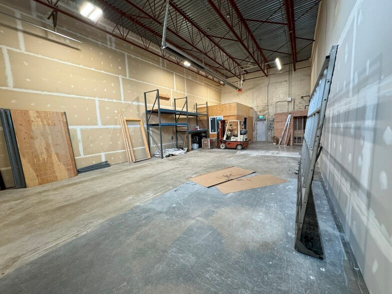 More Photos Of 13308 76th Ave, Surrey Warehouse For Sale