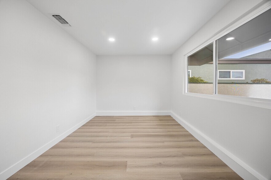 More Photos Of 1457 E Chapman Ave, Fullerton Office For Sale