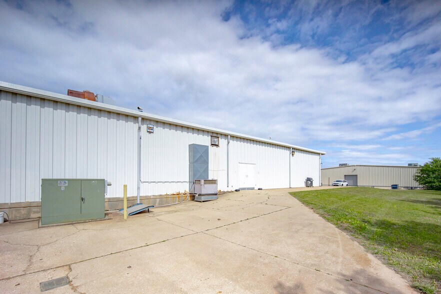 More Photos Of 1820 N Council Rd, Blanchard Food Processing For Sale