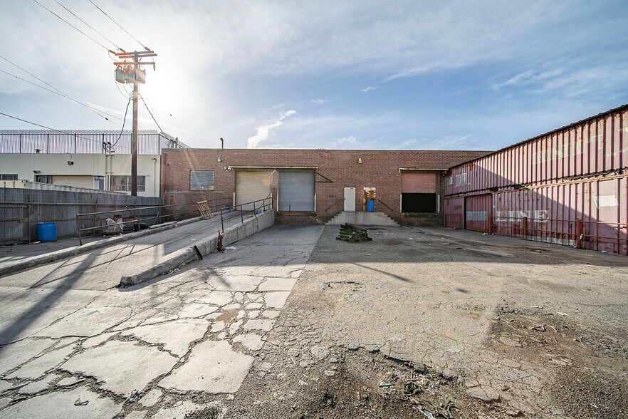 More Photos Of 12828 S Broadway, Los Angeles Warehouse For Sale