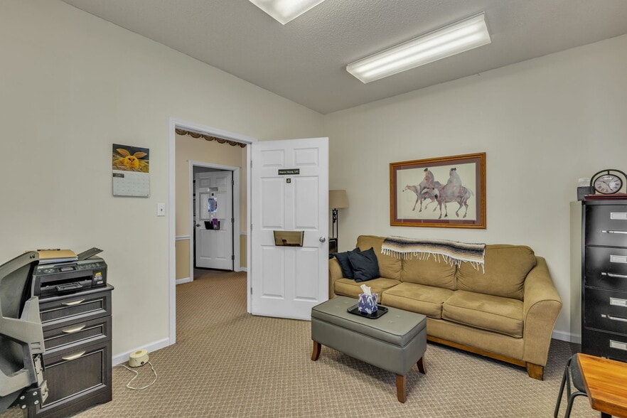 More Photos Of 1554 Union Rd, Gastonia Office For Lease