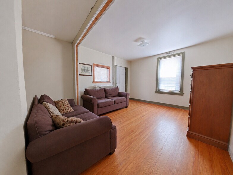 More Photos Of 1622 Womrath St, Philadelphia Apartments For Sale