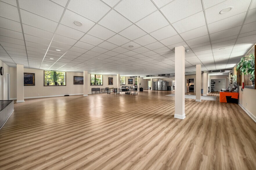 More Photos Of 1776 Sylvan Rd SW, Atlanta Religious Facility For Sale