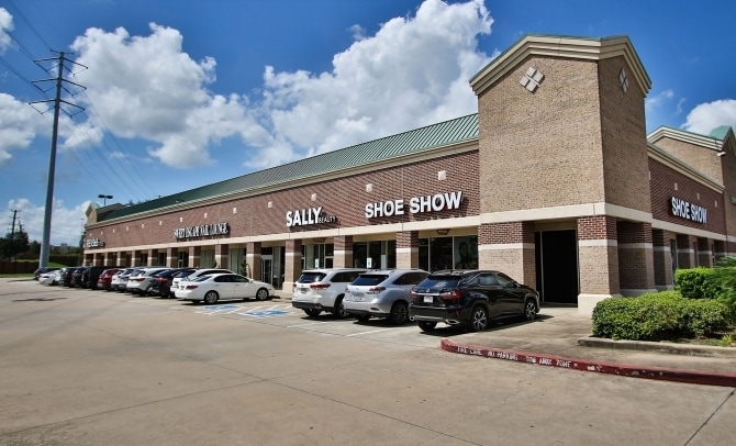 Primary Photo Of 16312-16322 Southwest Fwy, Sugar Land Storefront For Lease