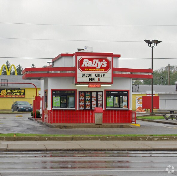 More Photos Of 1205 N Gettysburg Ave, Dayton Fast Food For Sale