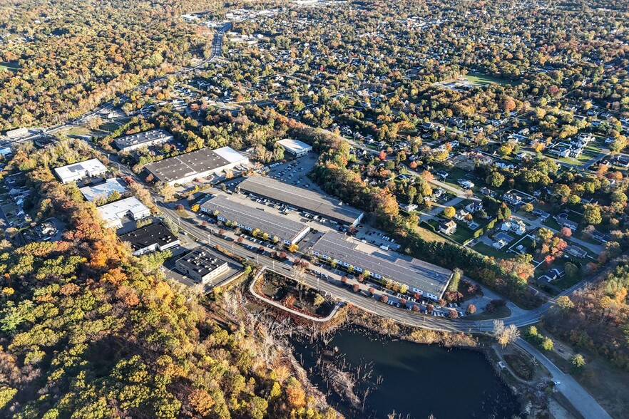 More Photos Of 230 West Parkway, Pompton Plains Flex For Sale