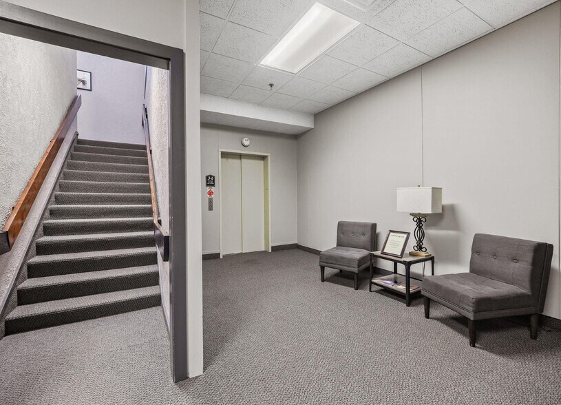 More Photos Of 520 N Main St, Cheboygan Office For Sale