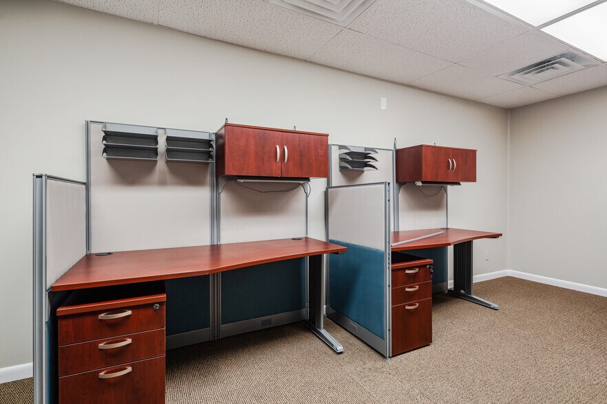 More Photos Of Hwy 50 or Tipton Street, Seymour Office For Sale