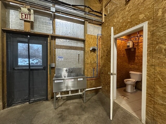 More Photos Of 198 Crowe Ave, Mars Flex For Sale