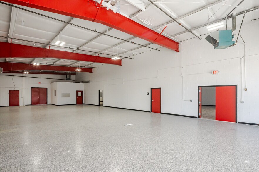 More Photos Of 1851 Commander Dr, Lake Havasu City Freestanding For Lease