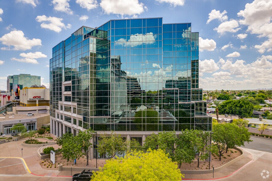 More Photos Of 2415 E Camelback Rd, Phoenix Coworking Space