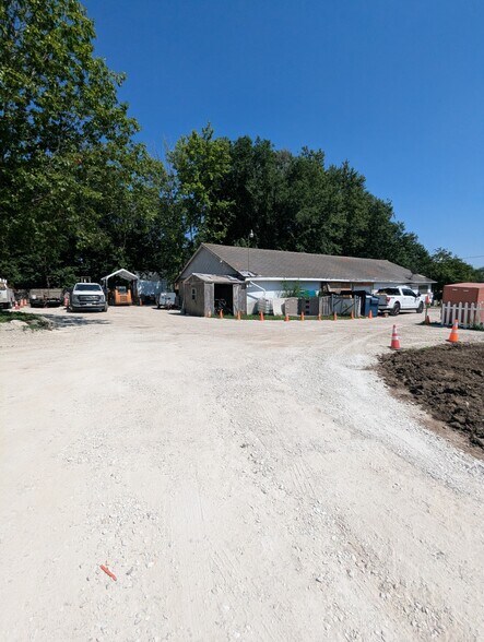 More Photos Of 21926 W Taylor Rd, Plainfield Industrial For Sale