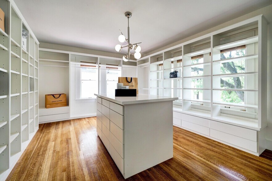 More Photos Of 414 Branard St, Houston Medical For Sale