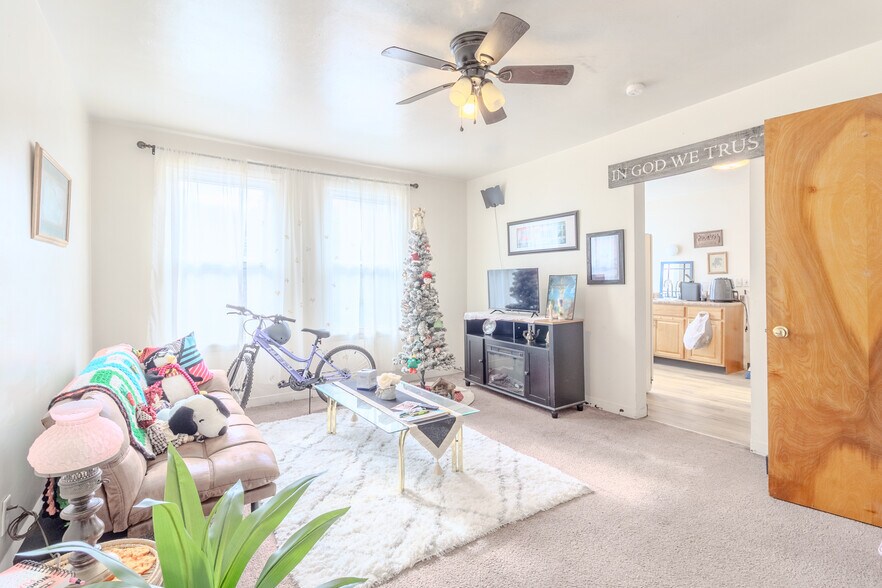 More Photos Of 112 Westinghouse Ave, Wilmerding Storefront Retail Residential For Sale