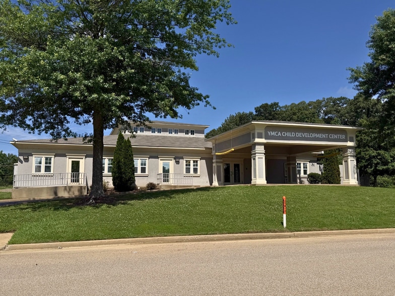 Primary Photo Of 2935 Lakeland Hills Dr, Lakeland Daycare Center For Sale