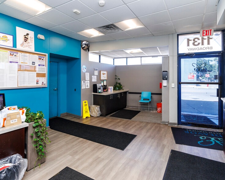 More Photos Of 1131 Broadway St, Buffalo Office For Sale