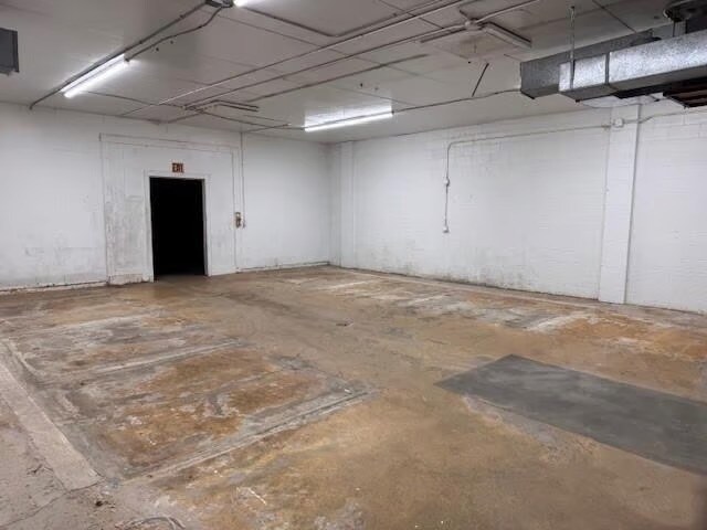 More Photos Of 116 S 10th St, Marshall Light Distribution For Sale