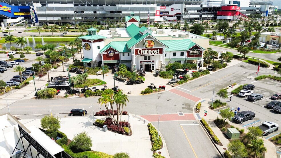 More Photos Of 90 Professional Blvd, Daytona Beach Hotel For Sale