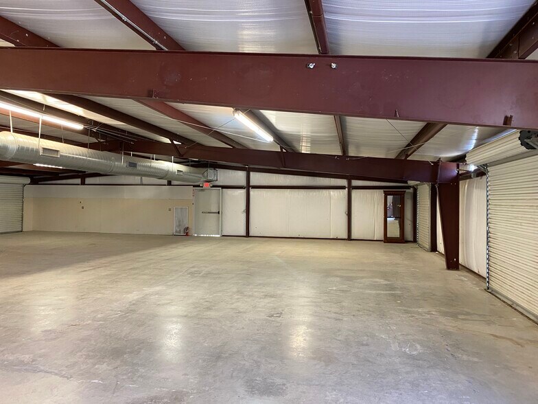 More Photos Of 4017 Interstate 10, Seguin Self Storage For Sale