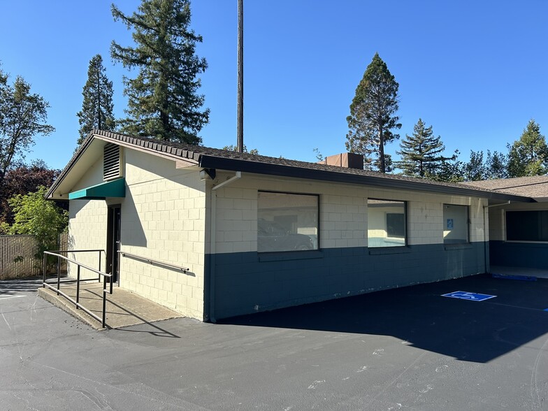 More Photos Of 2929 Grandview St, Placerville Office For Sale