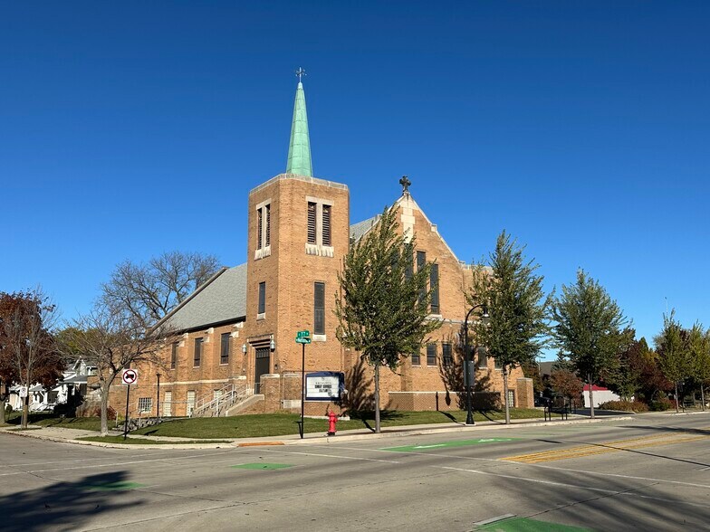 More Photos Of 1642 S 77th St, West Allis Religious Facility For Sale