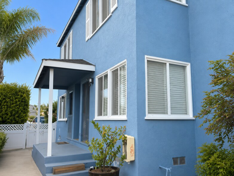 More Photos Of 849-855 Emerald St, San Diego Apartments For Sale