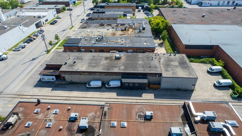 More Photos Of 41 Advance Rd, Toronto Warehouse For Sale