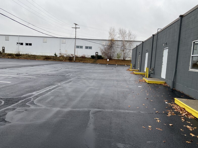 More Photos Of 110 Jefferson Blvd, Warwick Office For Lease