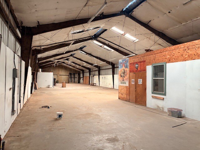 More Photos Of 5851 Larue Steiner Rd, Theodore Warehouse For Lease