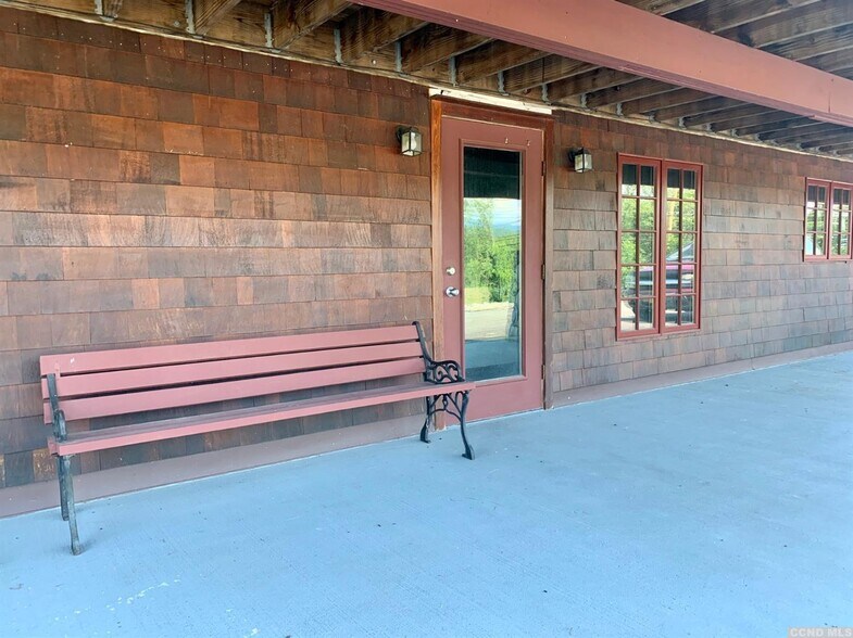 More Photos Of 746 Route 23B, Catskill Restaurant For Sale