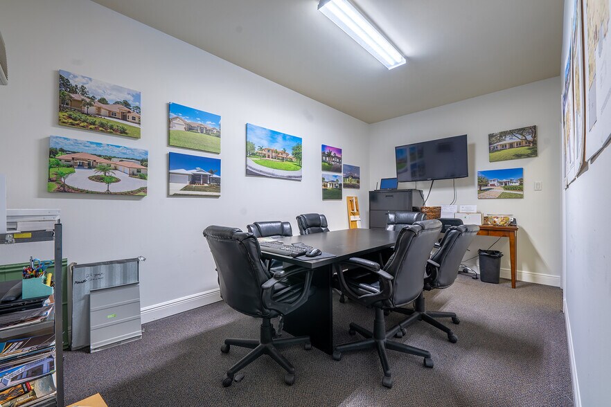 More Photos Of 575 NW Mercantile Pl, Port Saint Lucie Warehouse For Sale