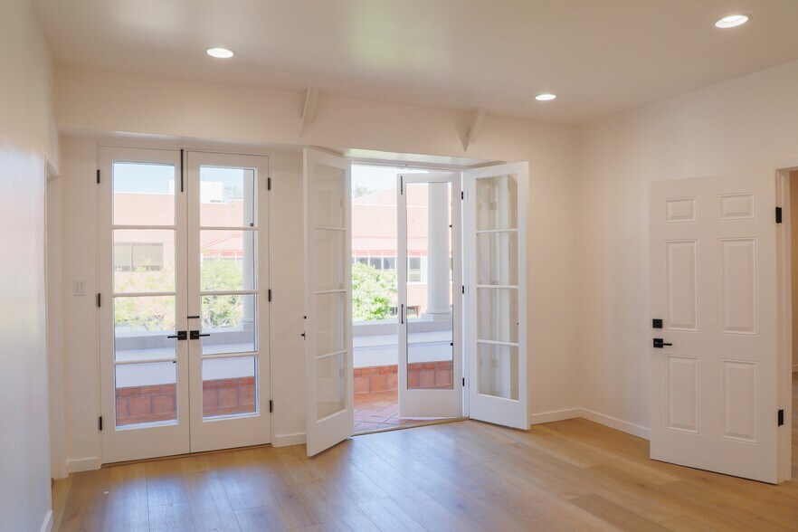 More Photos Of 1138-1140 Westwood Blvd, Los Angeles Storefront Retail Office For Lease