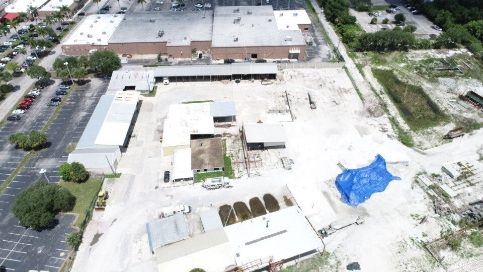 More Photos Of 1400 10th Ave, Vero Beach Warehouse For Sale