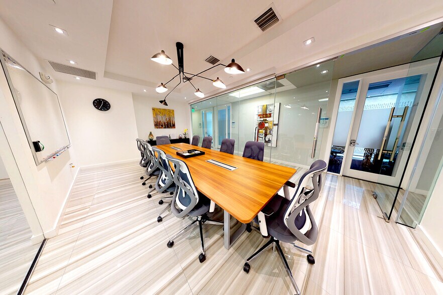 More Photos Of 150 SE 2nd Ave, Miami Coworking Space