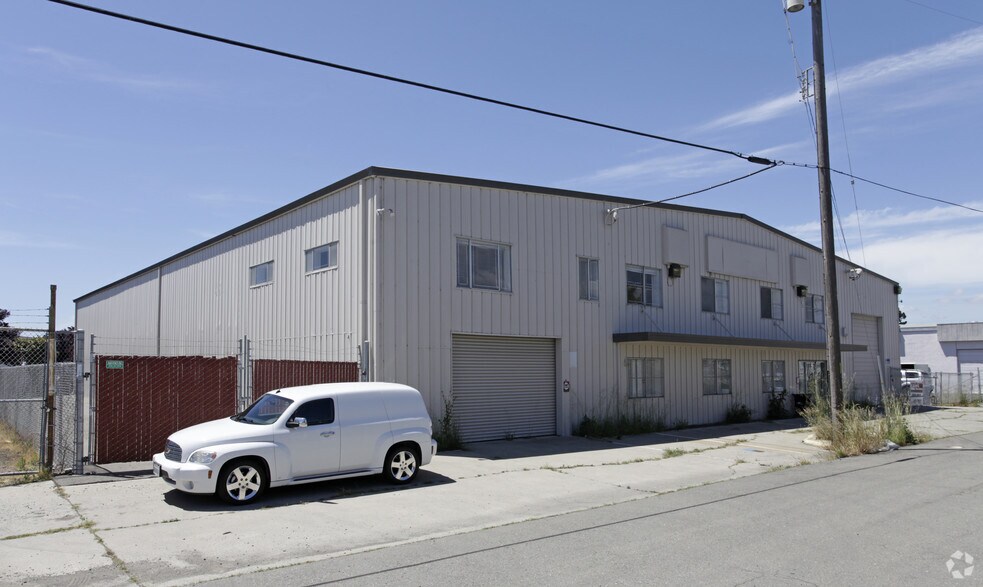 More Photos Of 21393 Curtis St, Hayward Warehouse For Sale